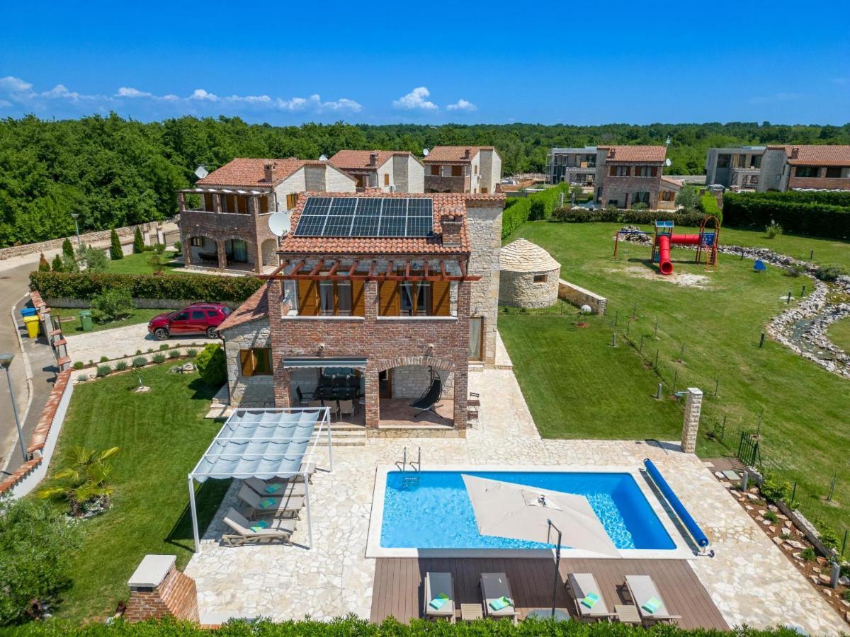 Paradis Villa Stone Queen With Heated Pool Butkovići Eksteriør bilde